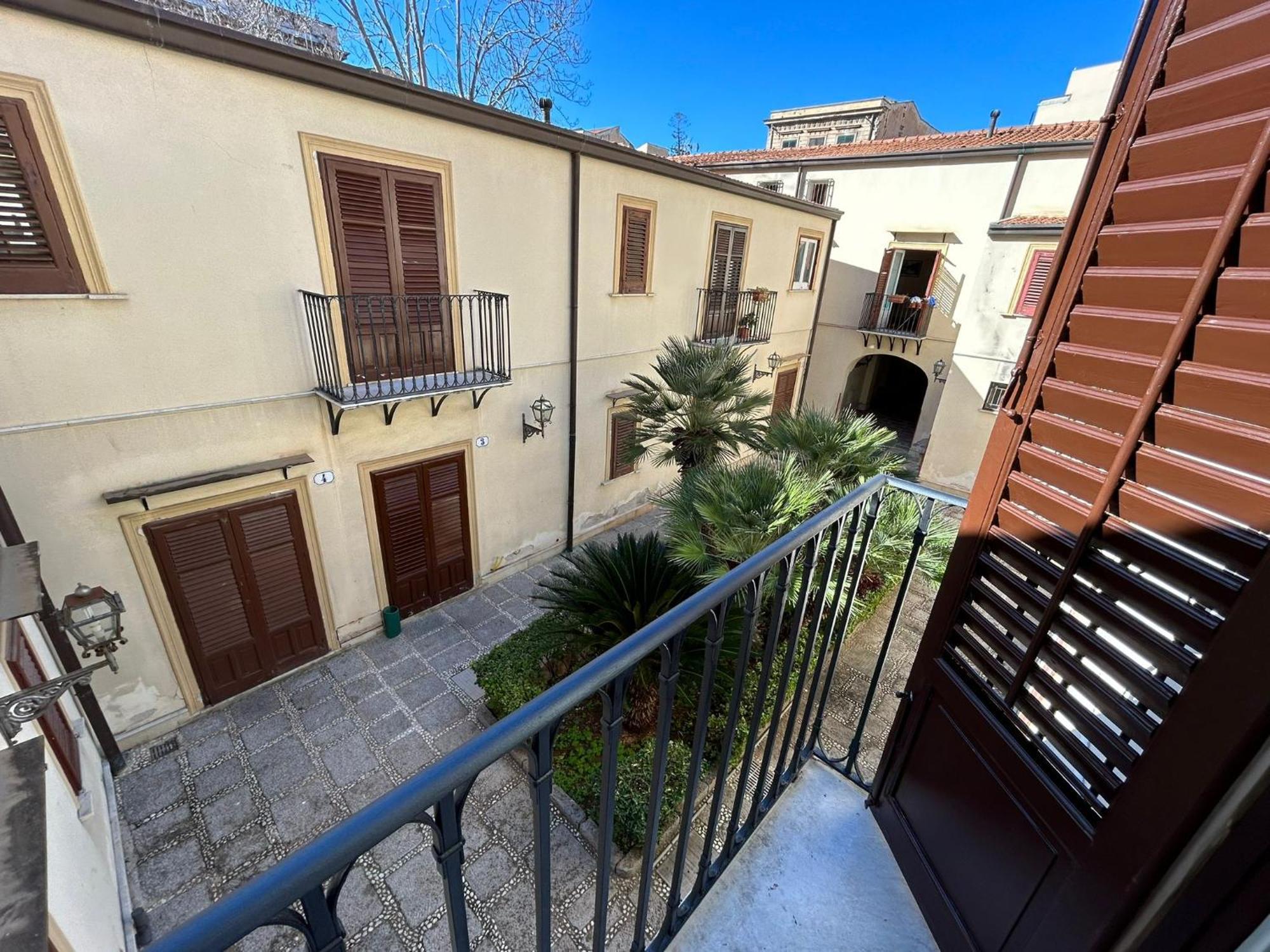 Corte Dei Re Di Palermo Apartment Εξωτερικό φωτογραφία